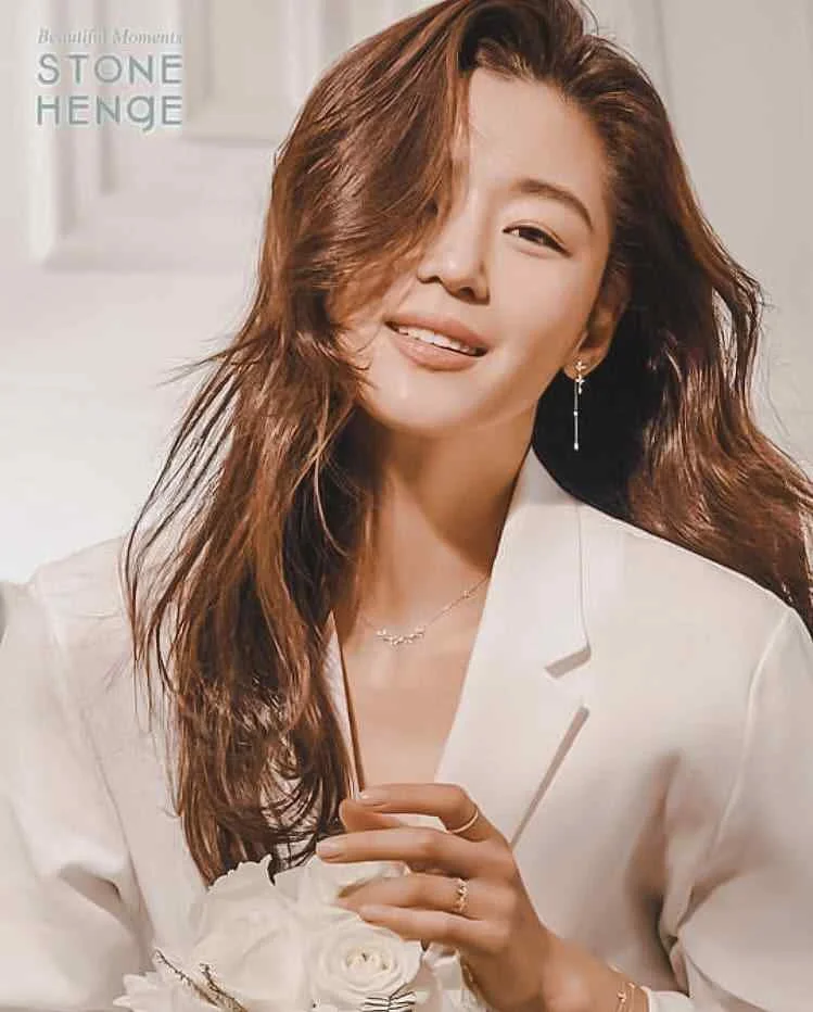 Jun Ji Hyun - jun-ji-hyun-hot-2.webp